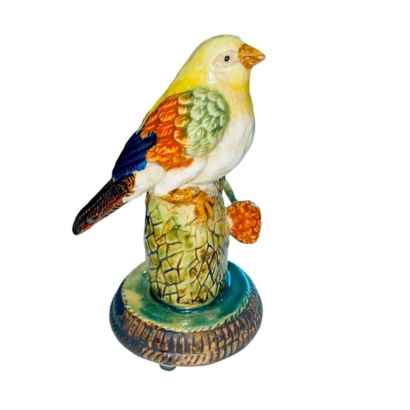 Vintage Italian Majolica ceramic songbird perched on a branch/w pine cones 7”x4” - Picture 3 of 8